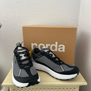 NORDA Men’s Athletic Running Shoes - Black & Gray size 12